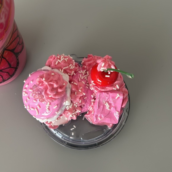 Barbie Epoxy 4-D Tumble with Detachable Top - Picture 4 of 5